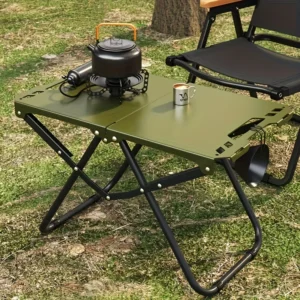 Petite table de camping pliante avec base trépied
